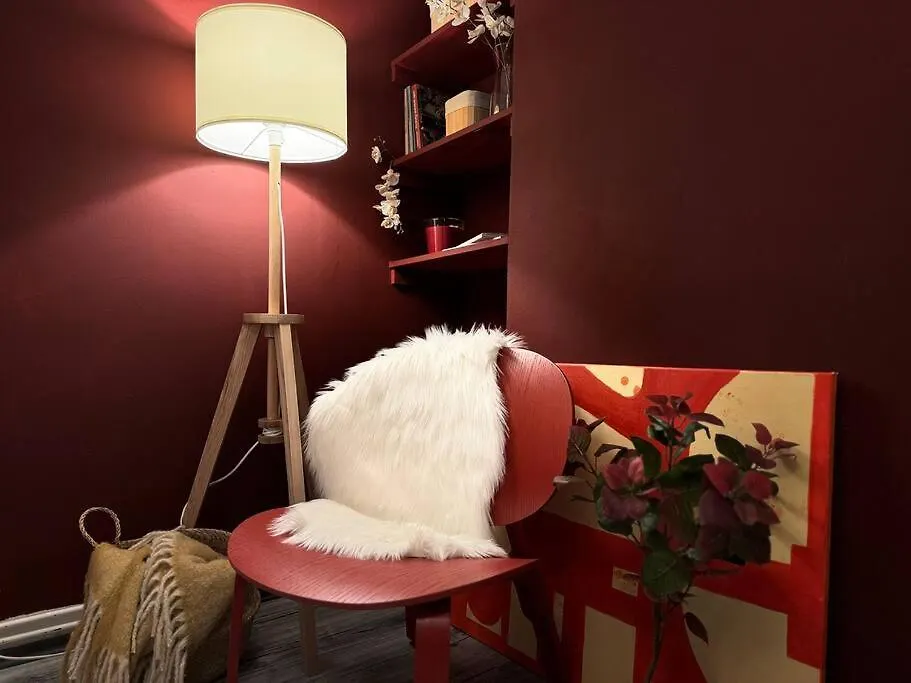 Cherry - Prague Apartment